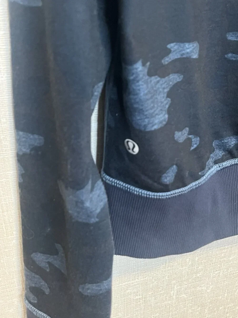Lululemon Namaskar Hoodie Sz 8 M Blue Camo Full Zip Thumbhole Jacket